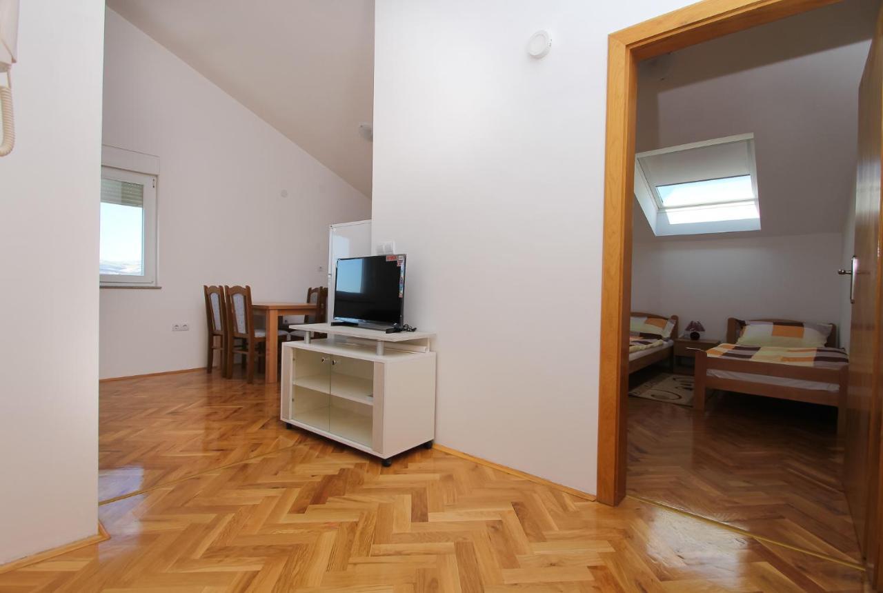 Apartmani Pranjic Kastela Exterior photo
