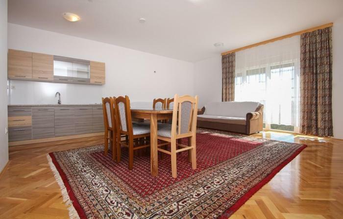 Apartmani Pranjic Kastela Exterior photo